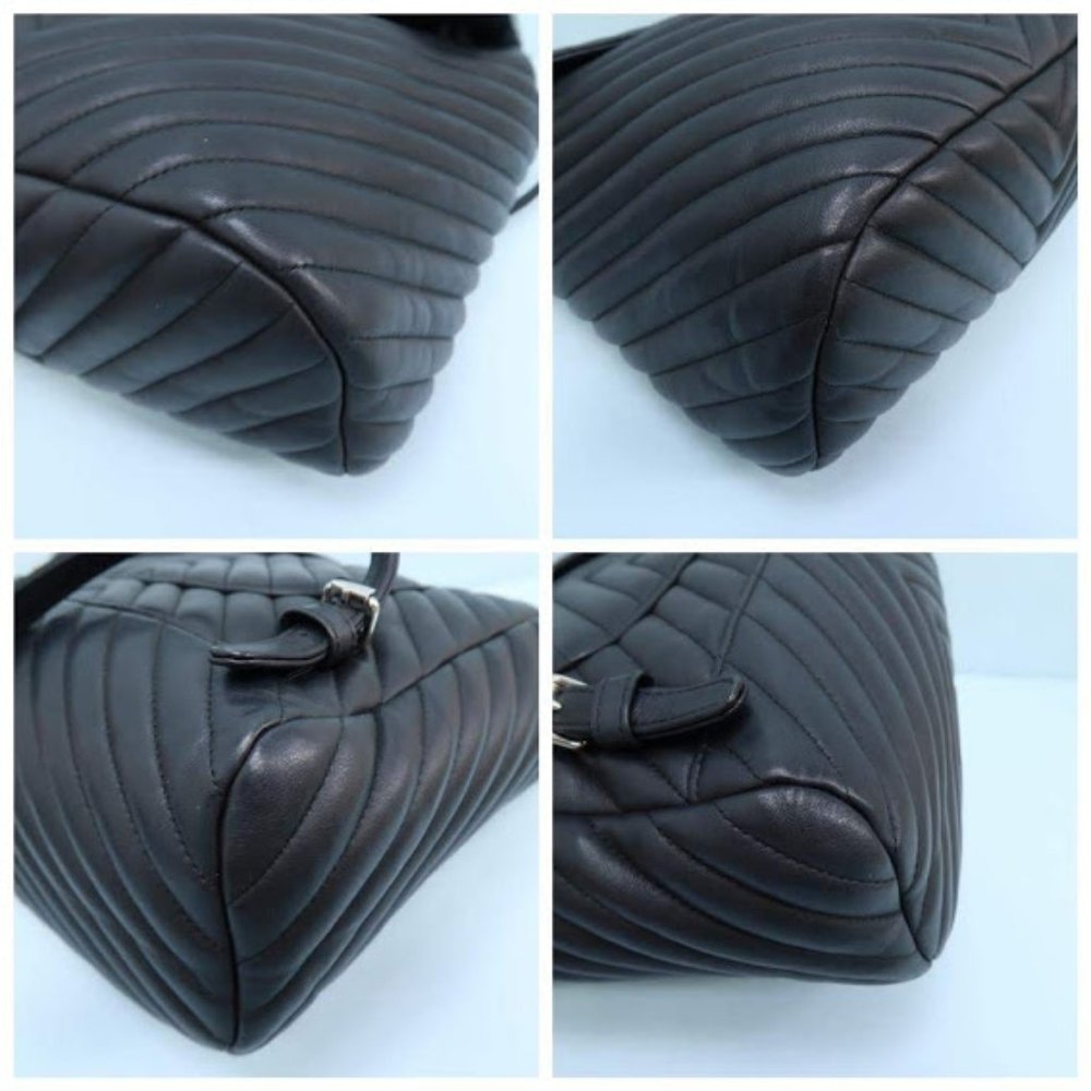 SOLD Chanel Black Urban Spirit Backpack - Picture 3 of 8
